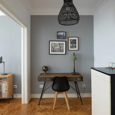 Dumont Guest house 4*