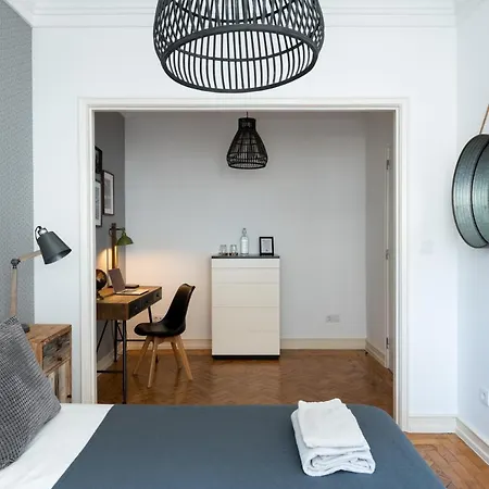 Dumont Guest house