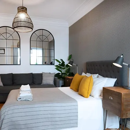 Dumont Guest house