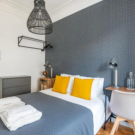 Dumont Guest house 4*