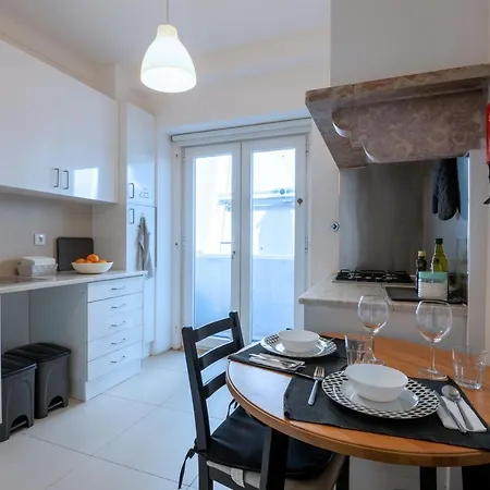 Dumont 4*